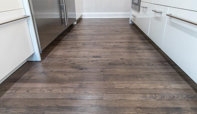 Clean laminate floor