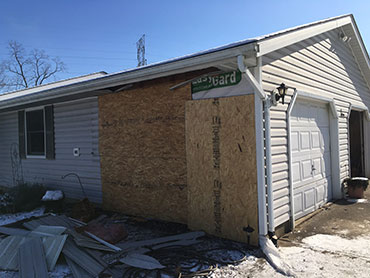 Framed side wall
